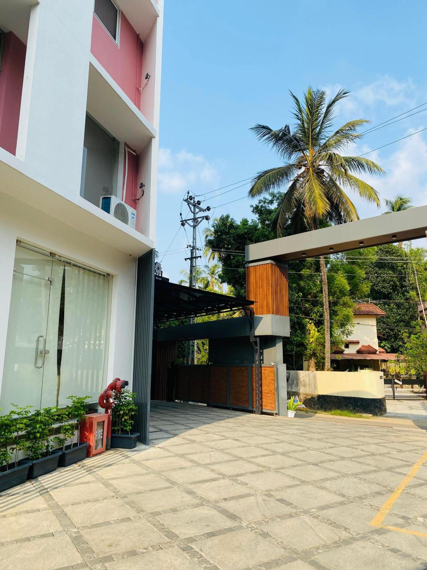 The Habitat Suites Guruvayur Ngoại thất bức ảnh